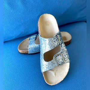 Silver Sparkle Sandals Birkenstock-like 2 Buckles Size 36 hardly worn
